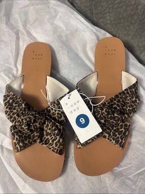 a new day Leopard Bow Slide Sandals - Brown/Tan